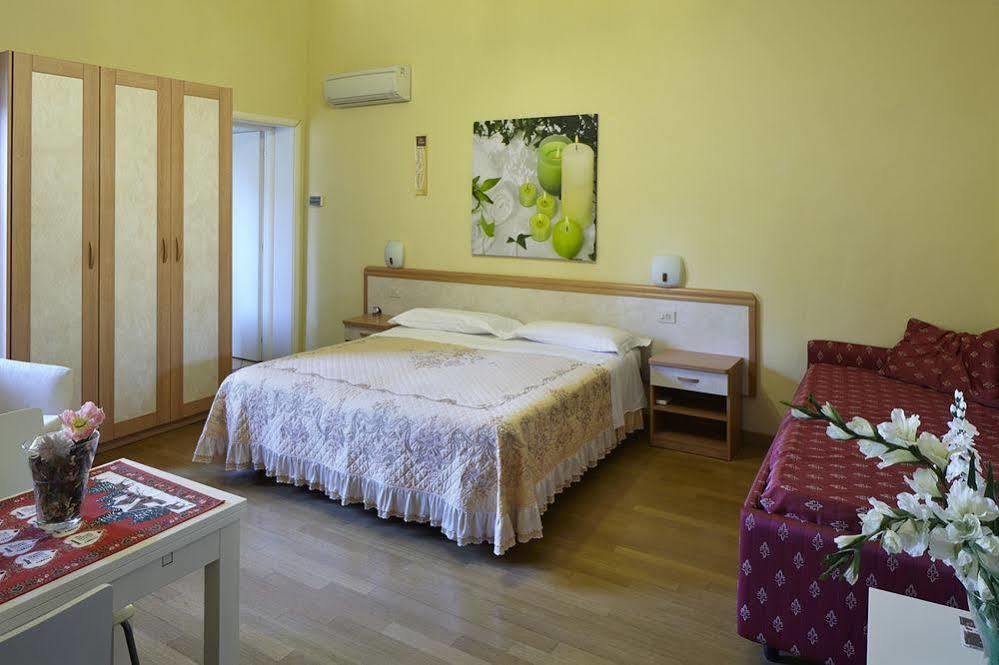 Residence Cavour 63 Равенна Экстерьер фото