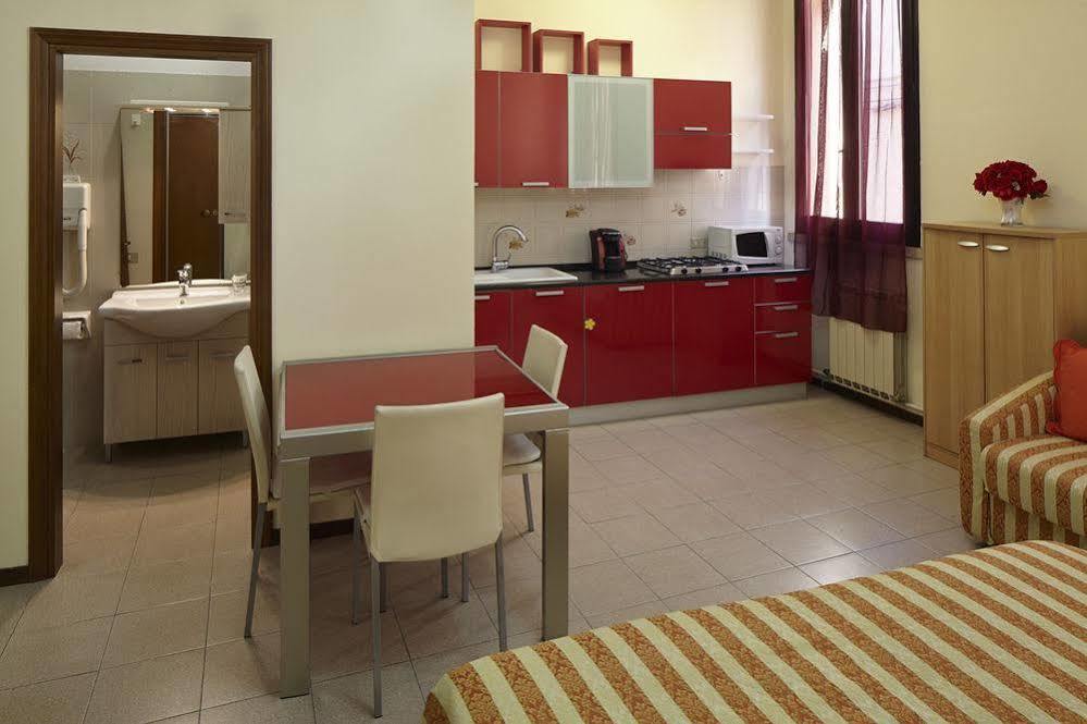 Residence Cavour 63 Равенна Экстерьер фото